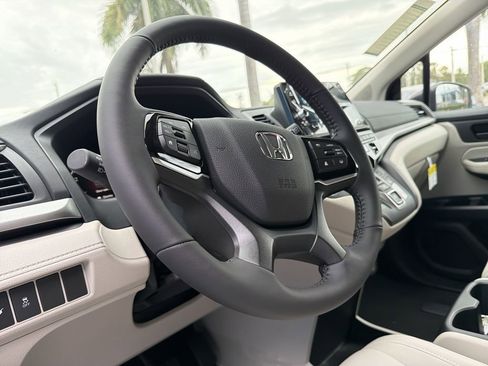 New 2026 Honda Odyssey EX-L image 24
