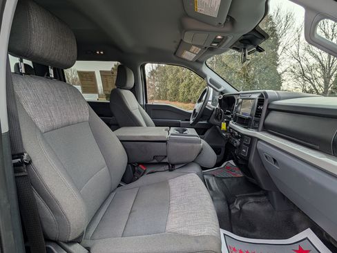 Used 2025 Ford F250 XLT image 13