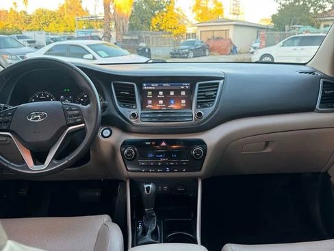 Used 2018 Hyundai Tucson SEL Plus image 18