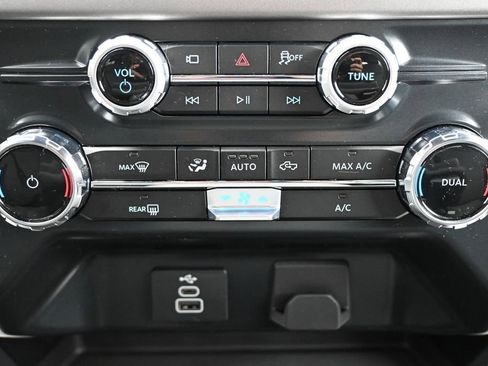 Used 2025 Ford F150 XLT w/ Equipment Group 301A Standard AWD/4WD image 18