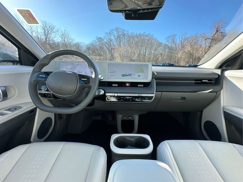 Certified 2024 Hyundai Ioniq 5 Limited AWD/4WD image 27