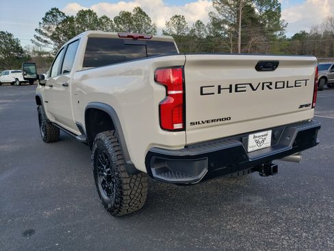 New 2026 Chevrolet Silverado 2500 ZR2 w/ LPO, Dark Essentials Package image 3