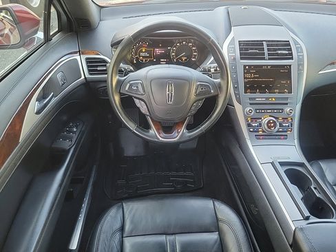 Used 2017 Lincoln MKZ Select image 15