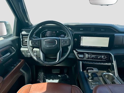 Used 2023 GMC Sierra 1500 Denali Ultimate AWD/4WD image 24