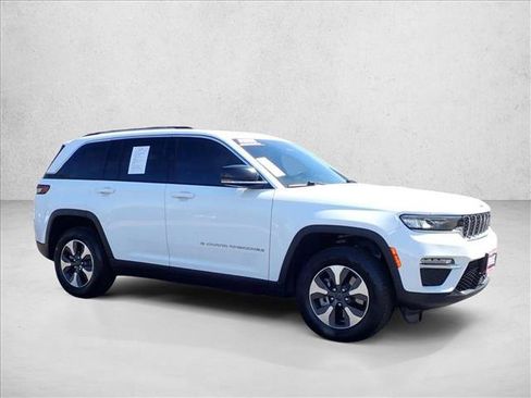 Used 2023 Jeep Grand Cherokee 4WD 4xe image 6