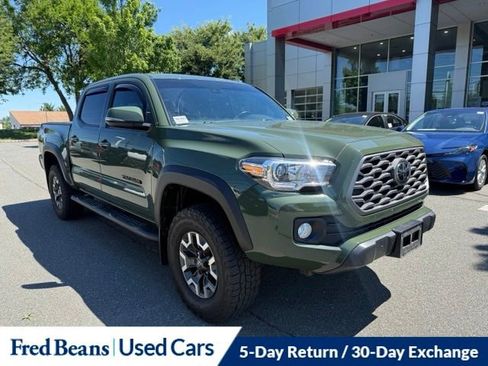 Used 2022 Toyota Tacoma TRD Off-Road AWD/4WD image 1