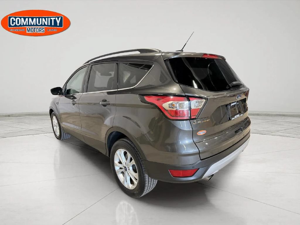 Used 2017 Ford Escape SE w/ SE Leather Comfort Package FWD image 5