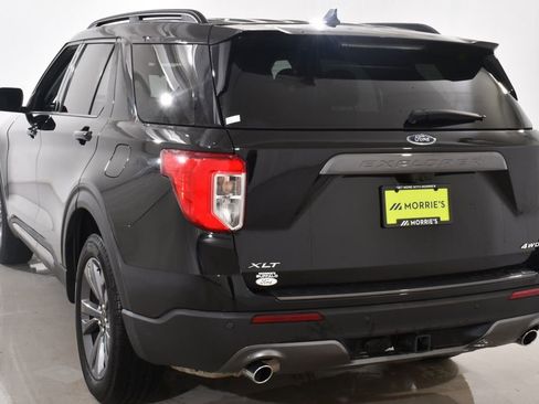 Used 2022 Ford Explorer XLT w/ Equipment Group 202A AWD/4WD image 14