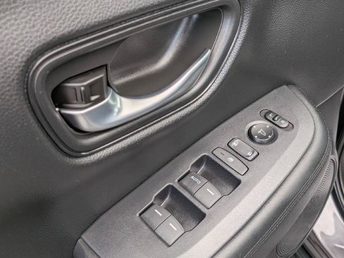 Certified 2024 Honda HR-V LX image 14