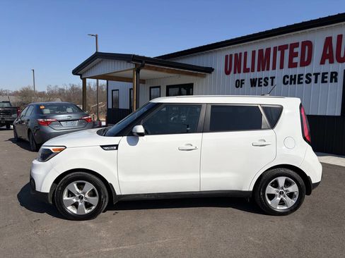 Used 2017 Kia Soul w/ Convenience Package image 12