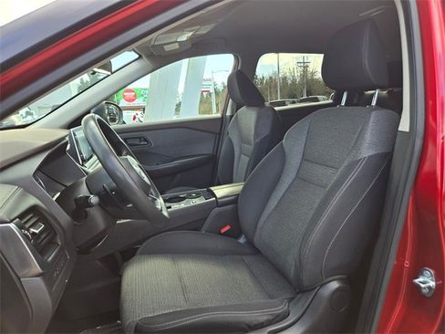 Used 2021 Nissan Rogue S image 19