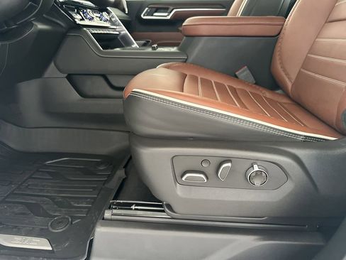 New 2026 GMC Sierra 3500 Denali Ultimate image 15