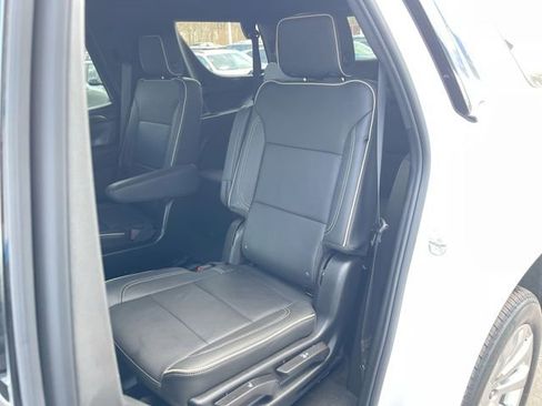 Used 2024 Chevrolet Tahoe Premier AWD/4WD image 24