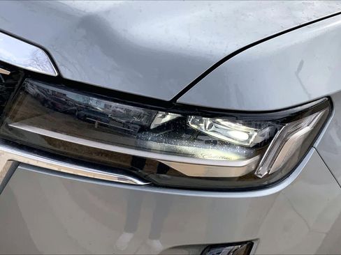 Used 2024 Cadillac Escalade Premium Luxury w/ Performance Package image 27