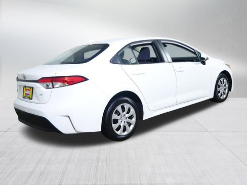 Used 2024 Toyota Corolla LE image 7