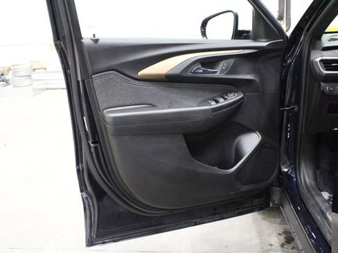 Used 2021 Chevrolet TrailBlazer ACTIV w/ Convenience Package image 14