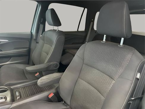 Used 2021 Honda Passport Sport image 9