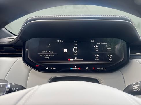 Used 2025 Land Rover Range Rover Sport SV Edition Two image 25