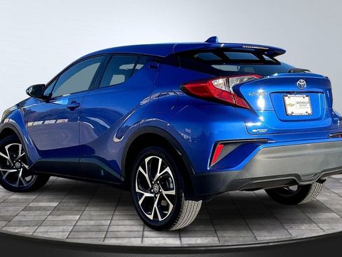 Used 2020 Toyota C-HR XLE FWD image 13