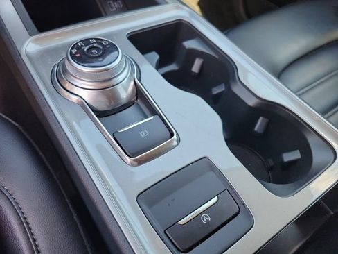 Used 2024 Ford Edge SEL AWD/4WD image 19