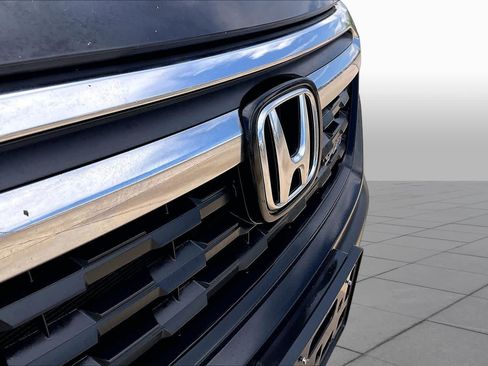 Used 2018 Honda Ridgeline Sport image 30