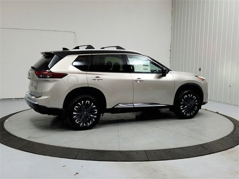 New 2026 Nissan Rogue Platinum image 7
