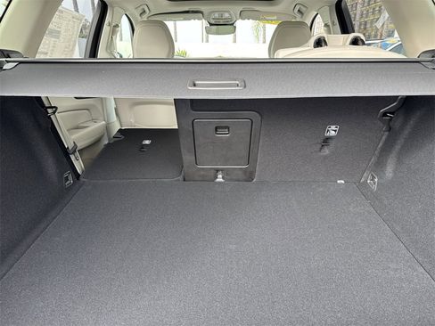 New 2026 Volvo XC60 B5 Ultra w/ Protection Package Premier image 14