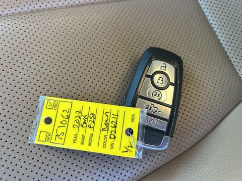 Used 2022 Ford F250 Lariat w/ Lariat Ultimate Package image 32