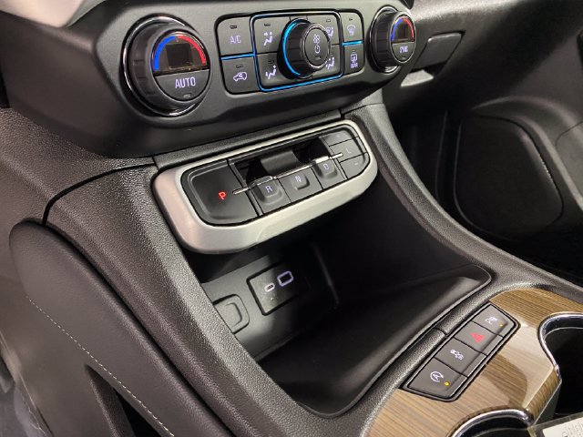 Certified 2023 GMC Acadia SLE w/ Driver Convenience Package AWD/4WD image 27