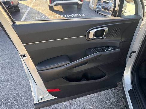 New 2026 Kia Sorento S image 24