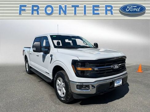 New 2026 Ford F150 XLT w/ Equipment Group 302A MID image 8