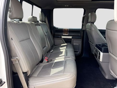 Used 2019 Ford F150 Lariat image 27