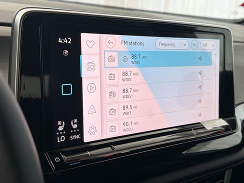 New 2026 Volkswagen Atlas Cross Sport SE image 22