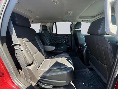 Used 2020 Chevrolet Tahoe LT w/ Luxury Package AWD/4WD image 19