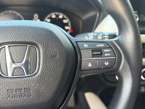 Used 2024 Honda HR-V LX image 21
