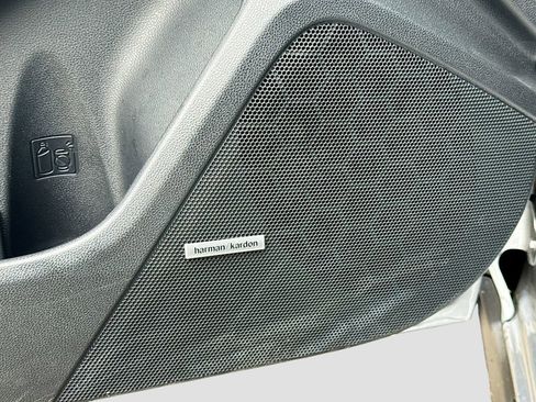 Certified 2025 Subaru Crosstrek 2.5i Limited w/ Crosstrek Mirror Package image 26