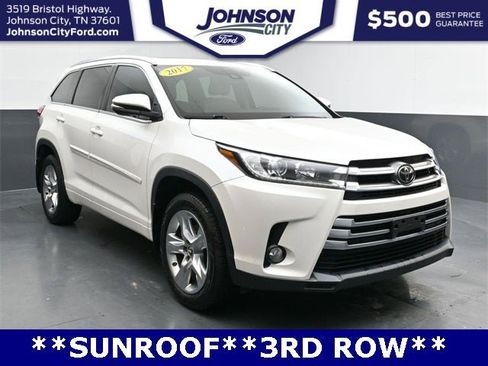 Used 2017 Toyota Highlander Limited image 1