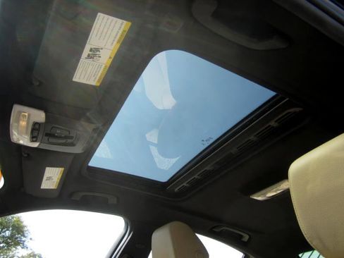 Used 2016 BMW 328i xDrive 328i xDrive Sedan image 9