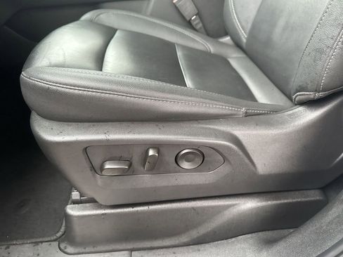 Certified 2025 Chevrolet Tahoe LT AWD/4WD image 12