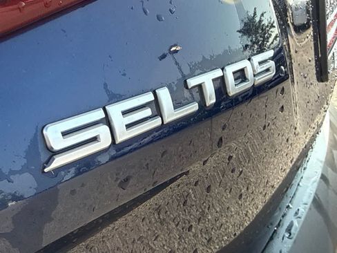 Used 2023 Kia Seltos SX AWD/4WD image 41