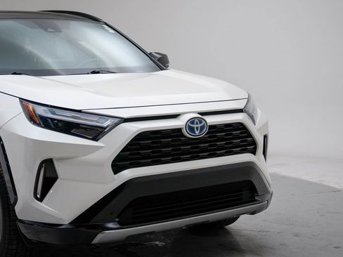 Used 2022 Toyota RAV4 XSE image 4