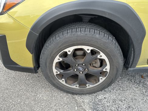 Used 2023 Subaru Crosstrek 2.0i image 9