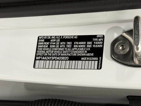 Certified 2023 Porsche Cayenne AWD/4WD image 59