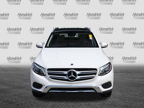 Used 2018 Mercedes-Benz GLC 300 4MATIC image 3