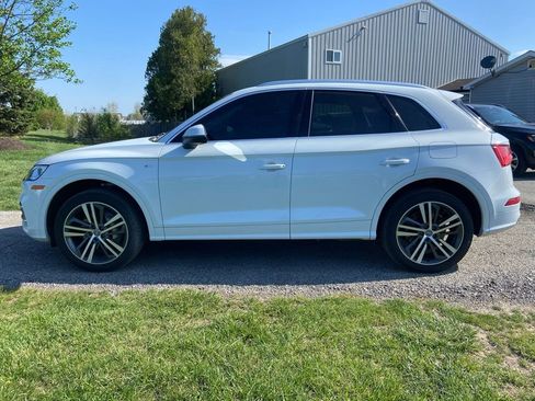 Used 2020 Audi Q5 e Premium Plus w/ Premium Plus Package AWD/4WD image 2