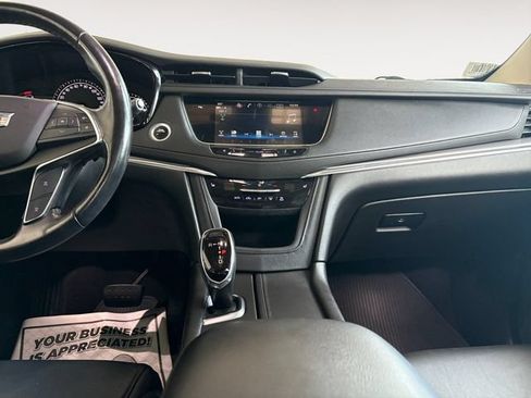 Used 2019 Cadillac XT5 Luxury FWD image 9