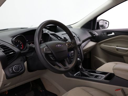 Used 2017 Ford Escape SE FWD image 11