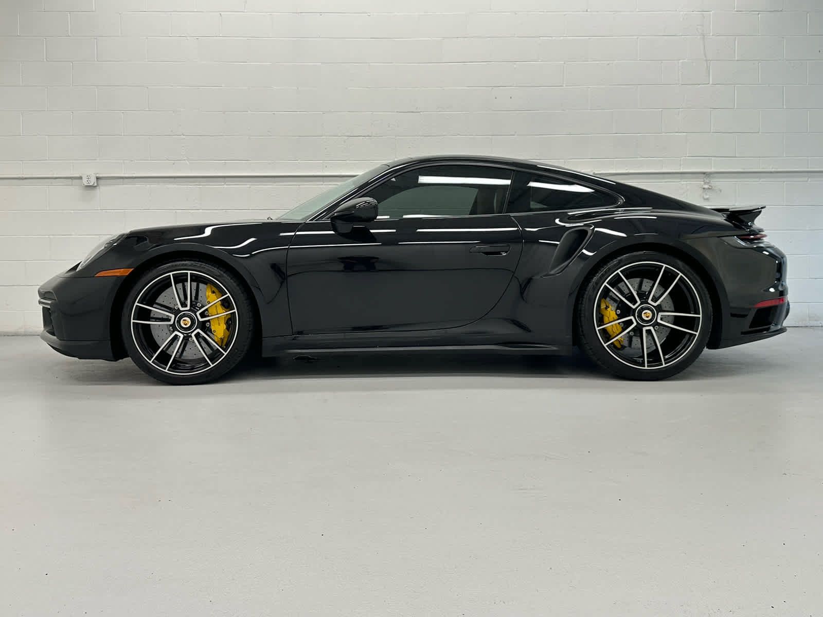 Used 2025 Porsche 911 Turbo S AWD/4WD image 3