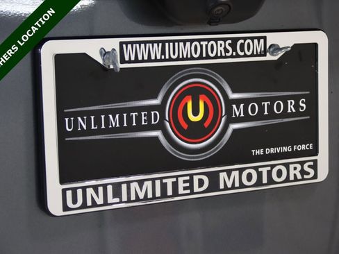 Used 2021 Ford Explorer Limited w/ Equipment Group 301A AWD/4WD image 4