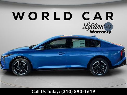 New 2025 Kia K4 GT-Line image 4